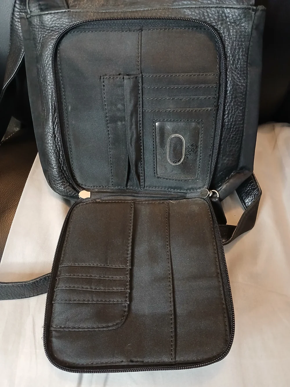Fossil Vintage Black Leather Crossbody Messenger Bag